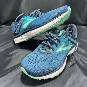 Brooks Women’s Running Shoes - Size 7.5